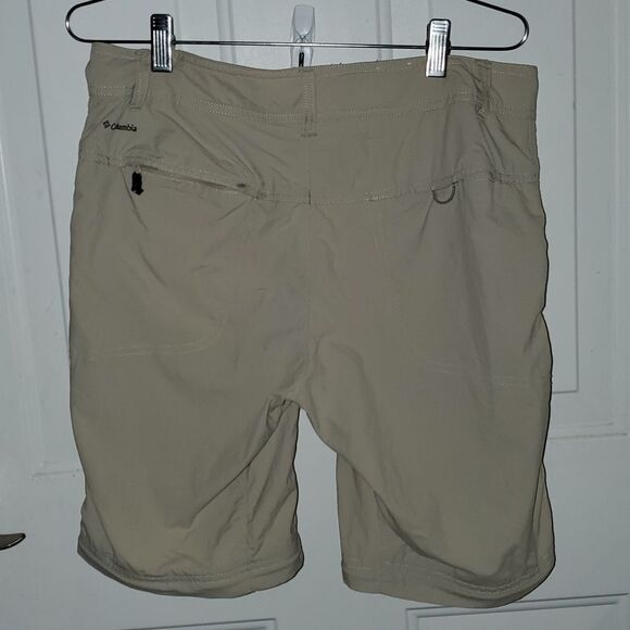Columbia Omni Shade Hiking Shorts 8 - Picture 3 of 8